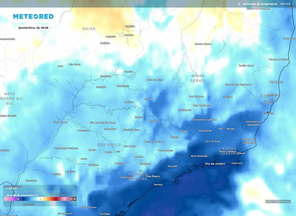 Anomalia de temperatura em 850 hPa, mostra a mssa de ar frio atuando com maior intensidade sobre o leste do Sudeste. Anomalia de temperatura em 850 hPa, mostra a mssa de ar frio atuando com maior intensidade sobre o leste do Sudeste.