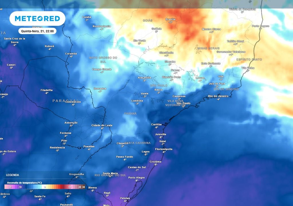 Previsão de anomalias de temperatura em 850 hPa nesta quinta-feira durante a noite mostra a abrangência da massa de ar frio, que fará as temperaturas caírem em SP, RJ, sul de MG e sul do ES.
