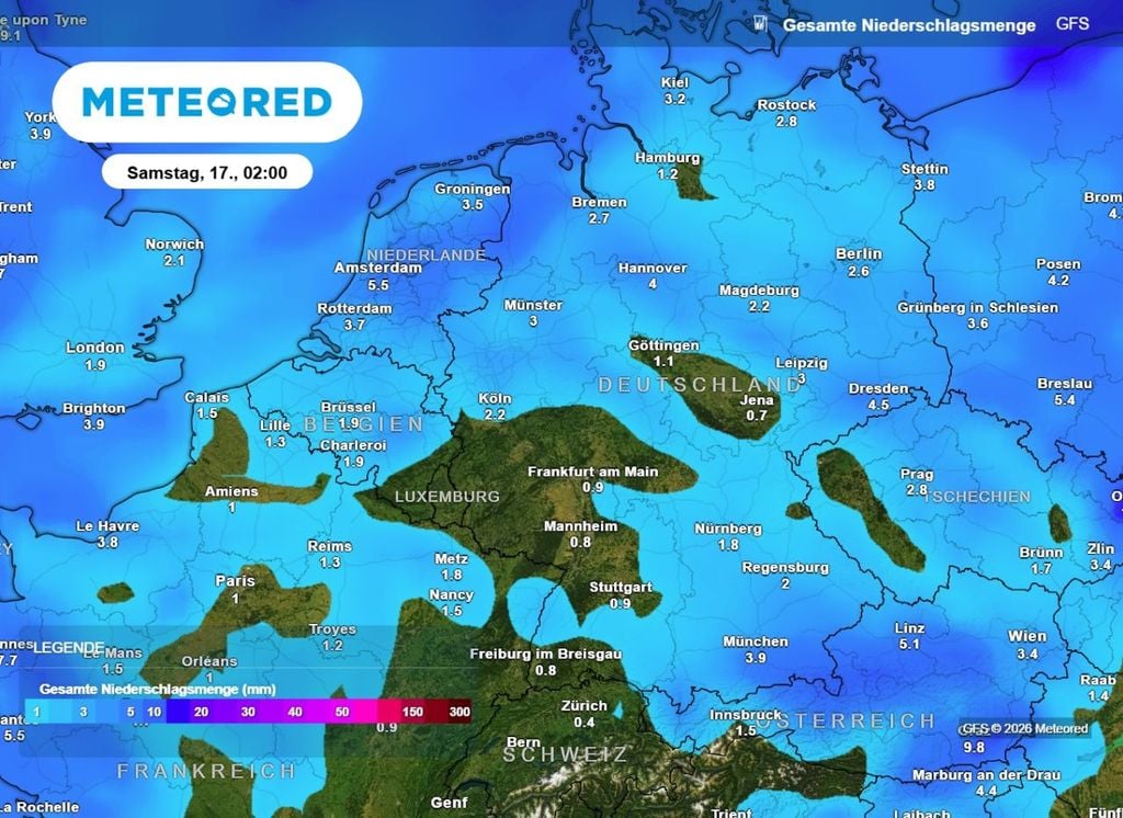 regen, dürre, niedrigwasser Bis zum Wochenende wird kaum Regen erwartet. Die Niedrigwasserlage am Rhein dauert daher weiter an.
