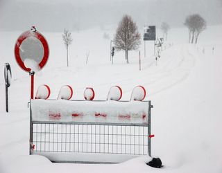 Schneesturm und sintflutartiger Starkregen: Heftige Unwetter im März!