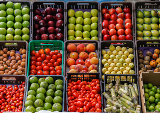 Frutas y verduras de temporada en Agosto en México: de las granadas al huitlacoche