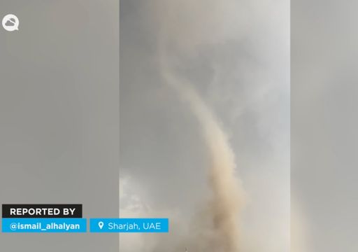 &iquest;Fue un tornado? Un gigantesco v&oacute;rtice sorprendi&oacute; al desierto de Emiratos &Aacute;rabes Unidos