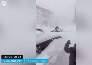 Fuertes nevadas se registran en la ciudad de Vladivostok al sureste de Rusia