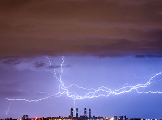 Riesgo de fuertes tormentas 'organizadas' este fin de semana