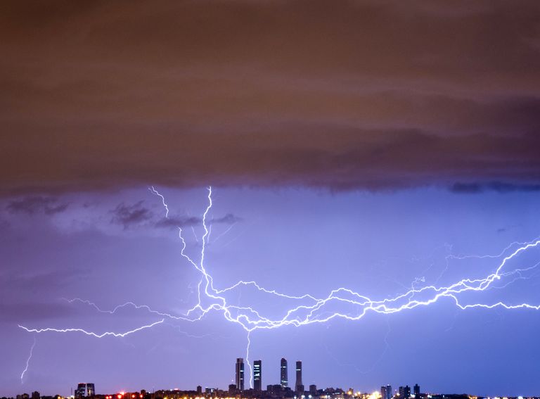 Riesgo de fuertes tormentas 'organizadas' este fin de semana Riesgo de fuertes tormentas 'organizadas' este fin de semana