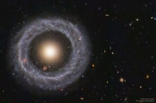 La impresionante e inusual galaxia anular casi perfecta: el Objeto de Hoag