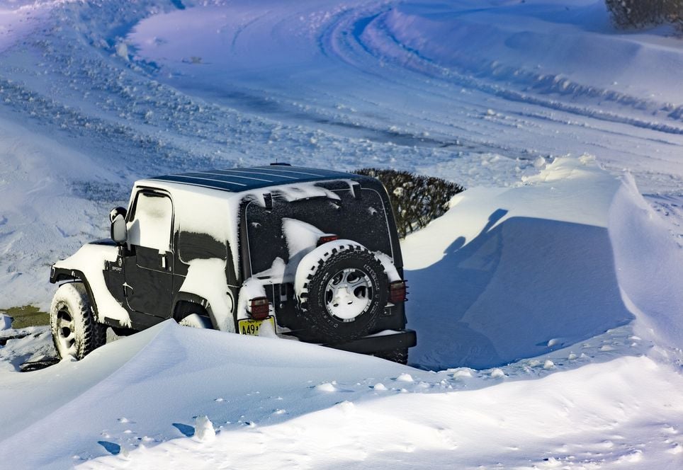 Schneeverwehungen machen Probleme Schneeverwehungen machen Probleme