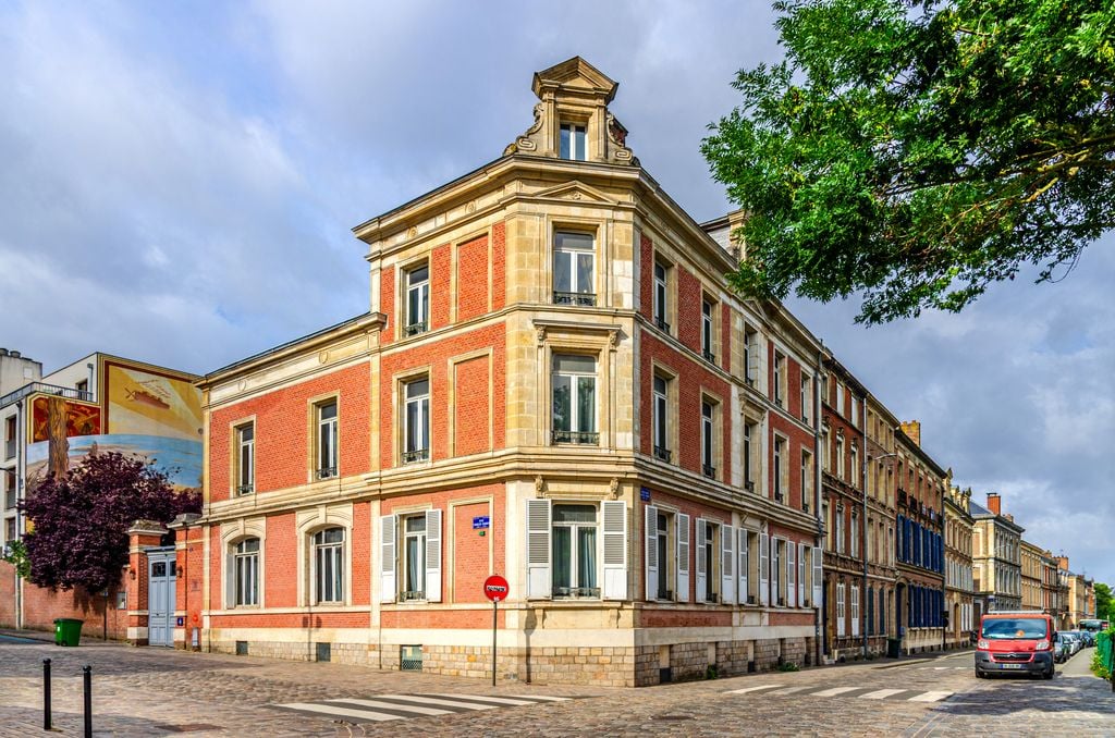 Dieses Haus bewohnte Jules Verne mit seiner Familie. Heute ist es ein Museum. Foto: Adobe Stock