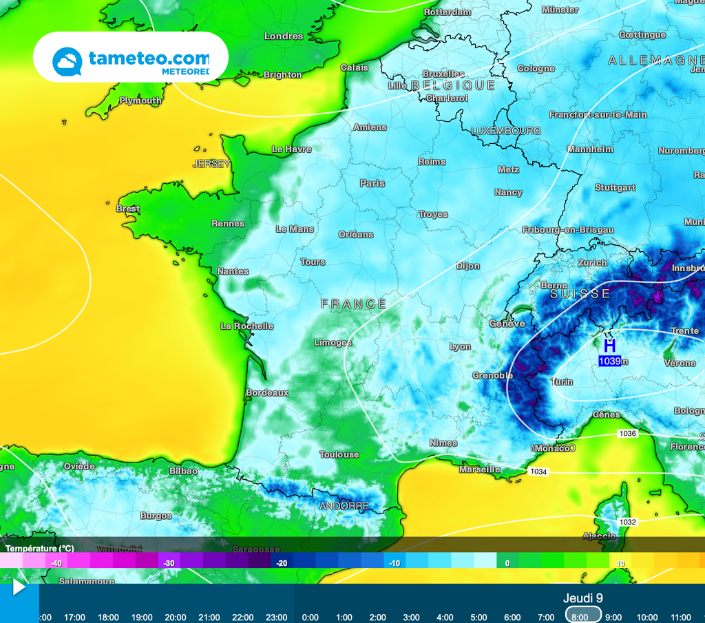 Jeudi matin, de fortes gelées sont prévues notamment en direction de la Champagne-Ardenne et Lorraine. Le gel, bien que commun en cette saison, sera aussi présent sur de nombreuses régions françaises. Jeudi matin, de fortes gelées sont prévues notamment en direction de la Champagne-Ardenne et Lorraine. Le gel, bien que commun en cette saison, sera aussi présent sur de nombreuses régions françaises.