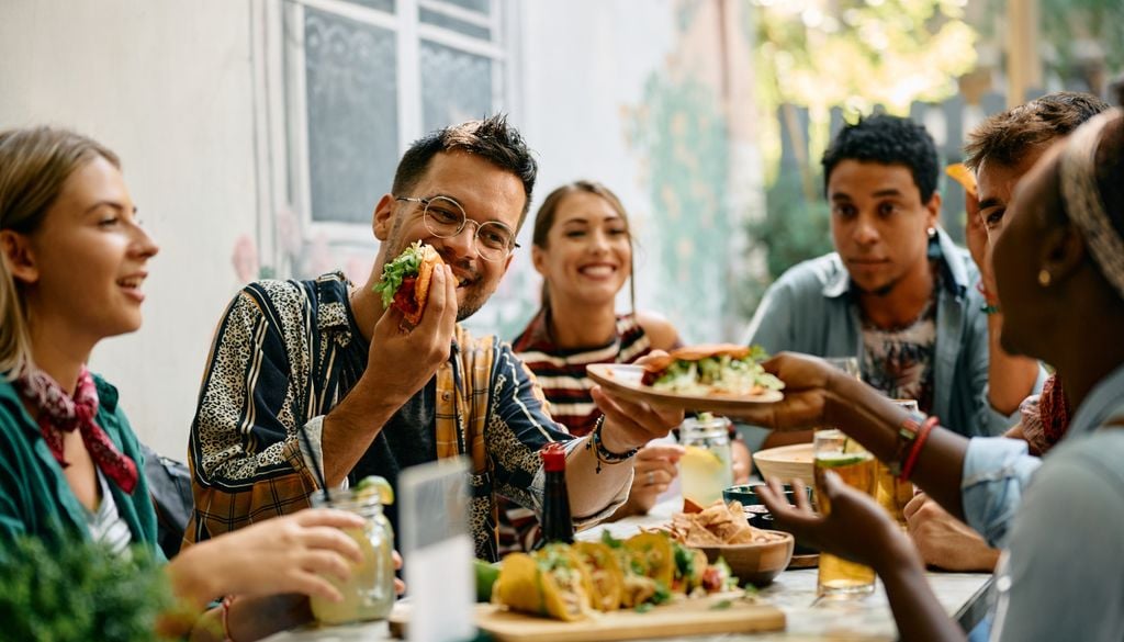 Die Gemeinschaft beim Essen tut nicht nur unserer Psyche gut