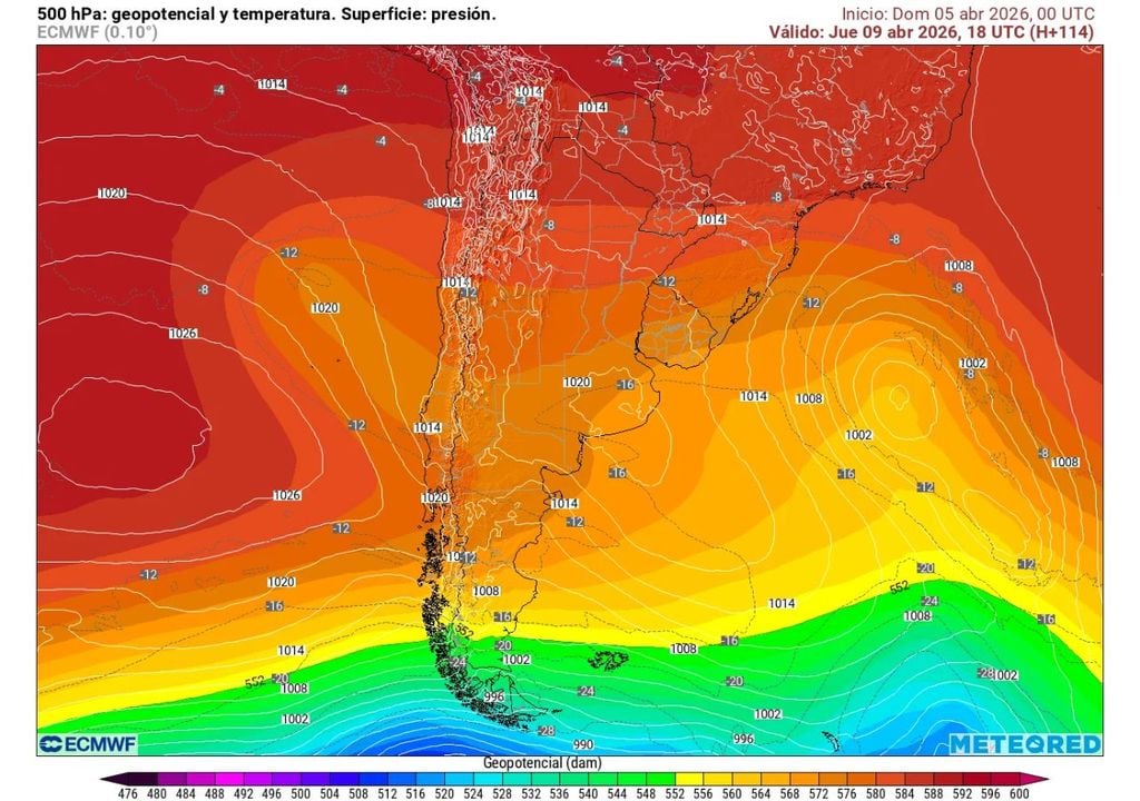 Desde el jueves, el geopotencial muestra la formación de una baja segregada, que reintroduce aire frío sobre la zona central.