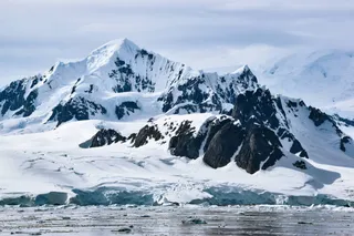 Glaciares derretem mais rápido no oceano do que o imaginado, revela estudo