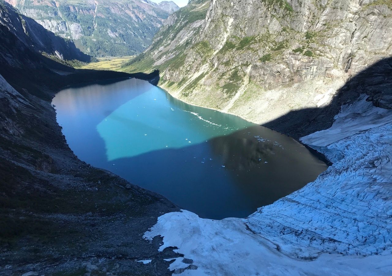Ein kürzlich entstandener Gletschersee in der Nähe von Terrace, British Columbia, Kanada in 2022. Bild: Georg Veh