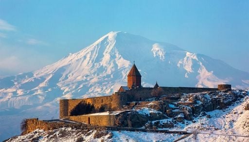 Gli esperti ispezionano per la prima volta i ghiacciai del monte Ararat, dove No&egrave; approd&ograve; dopo il Diluvio Universale