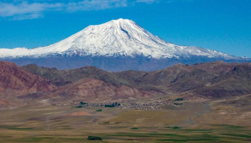 La posizione geografica della montagna è particolarmente preziosa per la ricerca. Si trova al crocevia di alcune delle più importanti civiltà antiche del mondo.