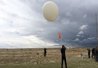 Globos que no espían: radiosondeos y su contribución en la meteorología