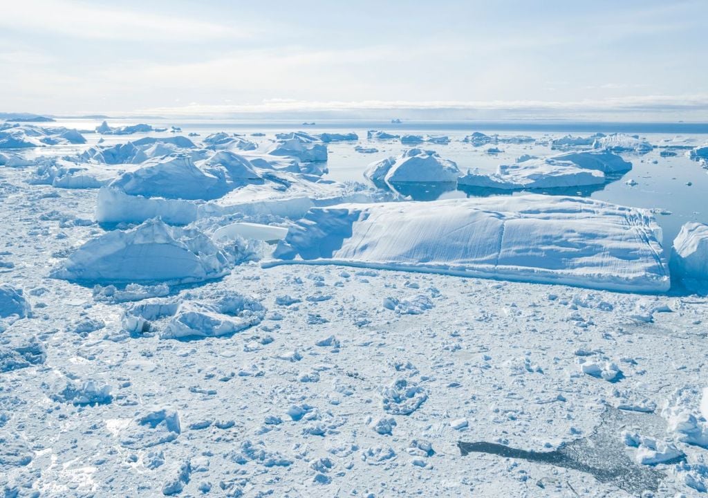 Durch die Erwärmung schmilzt der Grönländische Eisschild immer schneller, gewaltige Mengen Süßwasser gelangen in den Nordatlantik.