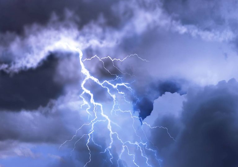 Chuva; trovoada; gota fria Chuva; trovoada; gota fria