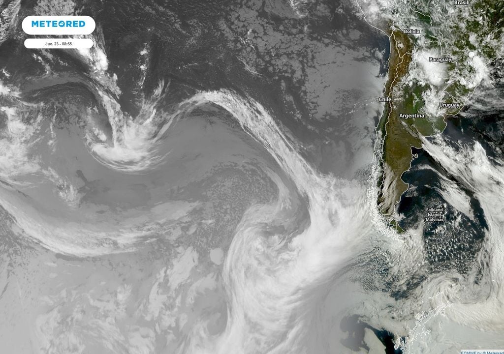 imagen satelital; sistema frontal; río atmosférico