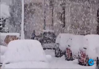 Fuertes nevadas paralizan Grecia y Turquía