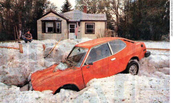 Granizadas De Gran Espesor: Seguimiento De Un Fenómeno Escurridizo. Parte Ii Fig. 9. Consecuencias de la granizada y de la inundación repentina de Cheyenne, que ocurrieron en la tarde del 1 de agosto de 1985.