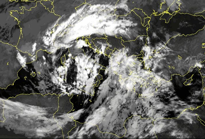 Grave Error Conceptual Meteorológico: Borrascas Mediterráneas Y Ciclones Subtropicales 