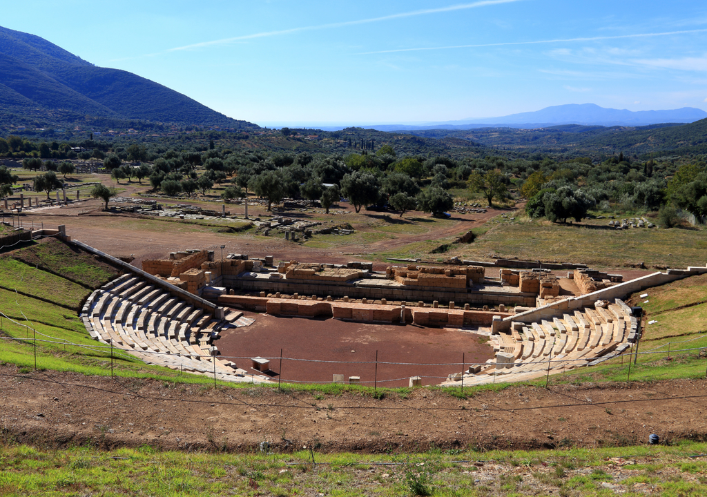 Teatro antiguo de Messini, Grecia. Teatro antiguo de Messini, Grecia.