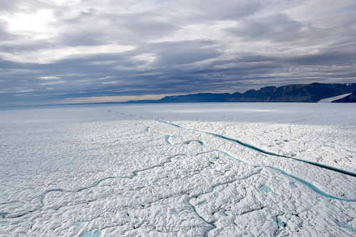 El desprendimiento de un glaciar en Groenlandia crea una nueva isla de hielo, una de las m&aacute;s grandes en los &uacute;ltimos a&ntilde;os