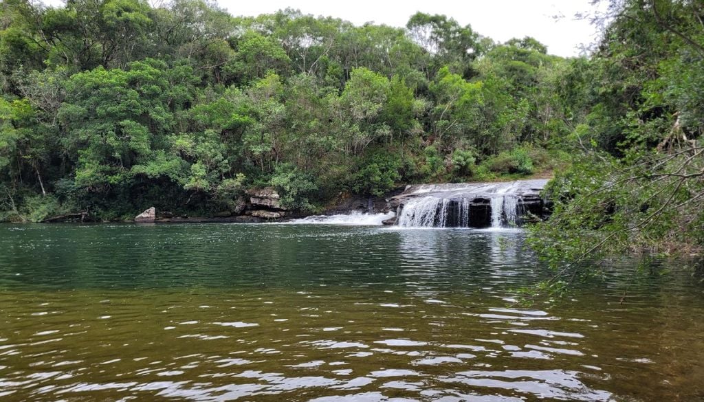 A Cachoeira do Capituva, no Rio Verde, em Itararé (SP). Crédito: Marcio Natanael/Wikiloc.