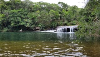 Grutas, trilhas e cachoeiras: o destino no interior de SP para quem busca ref&uacute;gio na natureza