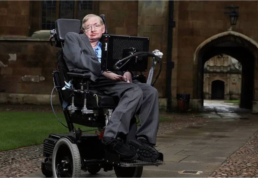 físico Stephen Hawking (1942-2018) físico Stephen Hawking (1942-2018)