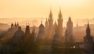 Halloween todo el a&ntilde;o: 5 ciudades europeas para explorar a pie, con una atm&oacute;sfera misteriosa e historias de fantasmas