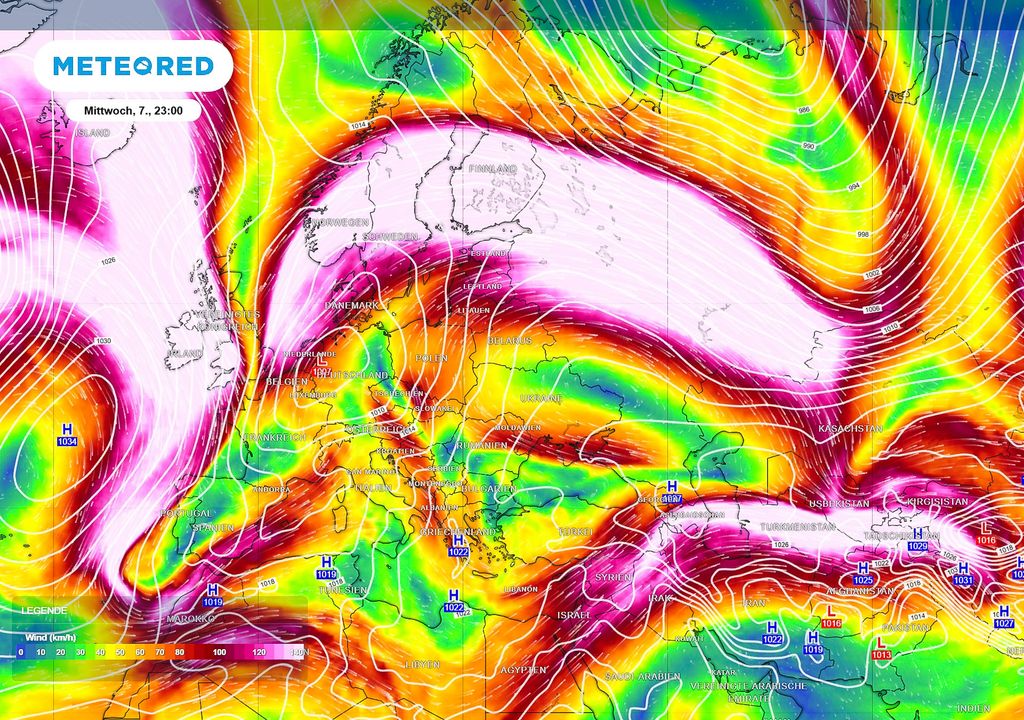 Wind, 300 hPa, Jet Stream Bild 2: Der Jet Stream zeigt aktuell ein kompliziertes Bild mit mehreren Abzweigungen. Der nordwestliche Anteil könnte jedoch kalte Polarluft Richtung Europa und auch Deutschland bringen.