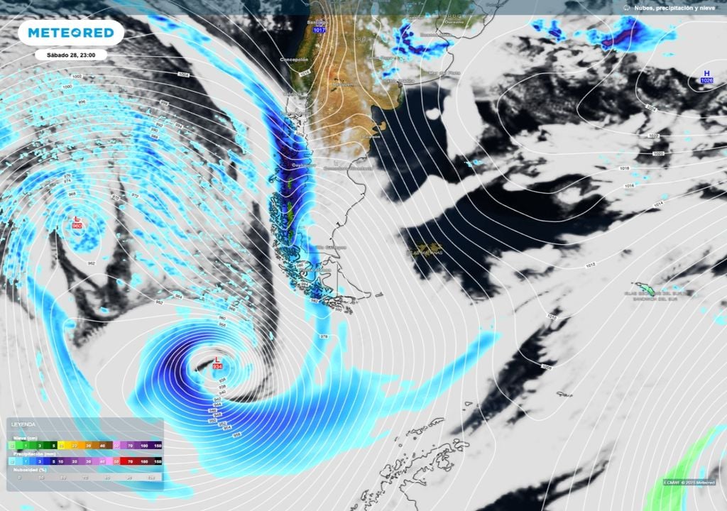 Altas presiones Altas presiones en el noreste de la Patagonia evitan que el frente frío que se acerca desde el océano Pacífico progrese hacia el centro del país. Un detalle: la baja en el Pacífico sur conectada a este frente tendrá un valor extremo de 934 hPa. En el océano frente a la costa de Punta Arenas en Chile las ráfagas podrán superar los 140 km/h.