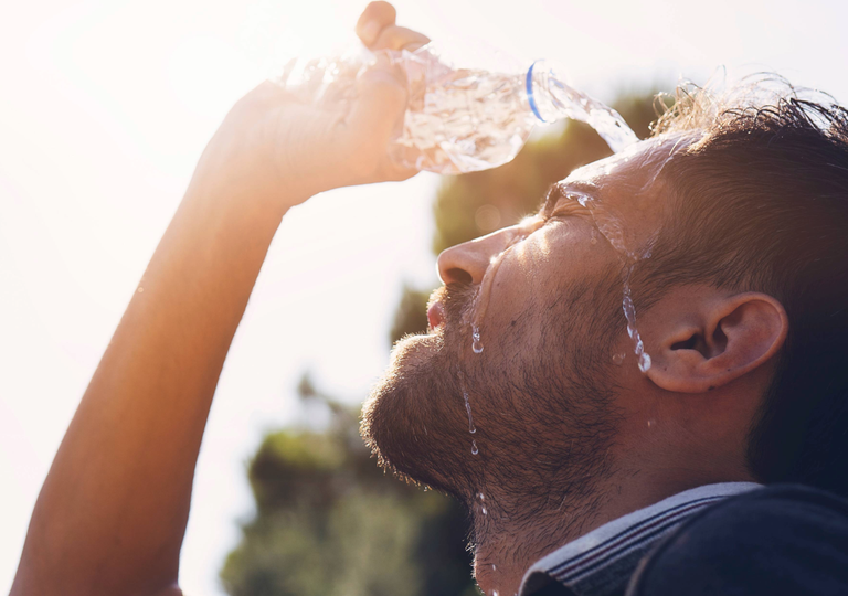 Hasta 37&deg;C y sin tregua en la Regi&oacute;n Metropolitana: este ser&aacute; el epicentro del calor extremo el s&aacute;bado