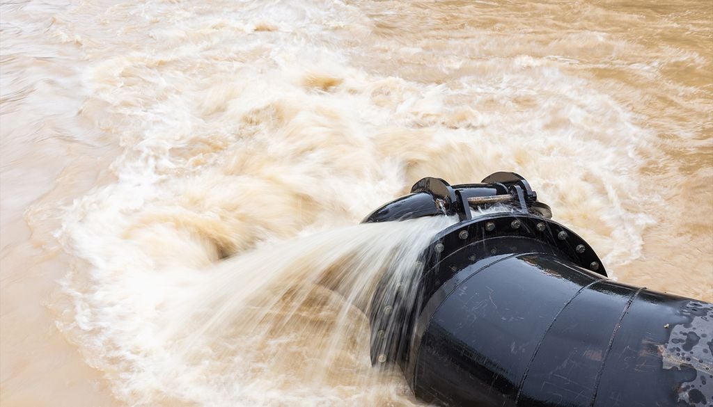 Es momento de revisar las bombas de agua y realizar un mantenimiento a fondo de los sistemas de drenaje pluvial, especialmente en las ciudades costeras.