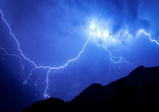 Tormentas eléctricas: ¿cómo actuar para no ser alcanzado por un rayo?