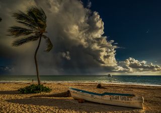 'Hector the convector': ¿cómo se forma esta poderosa tormenta que casi nunca se retrasa?