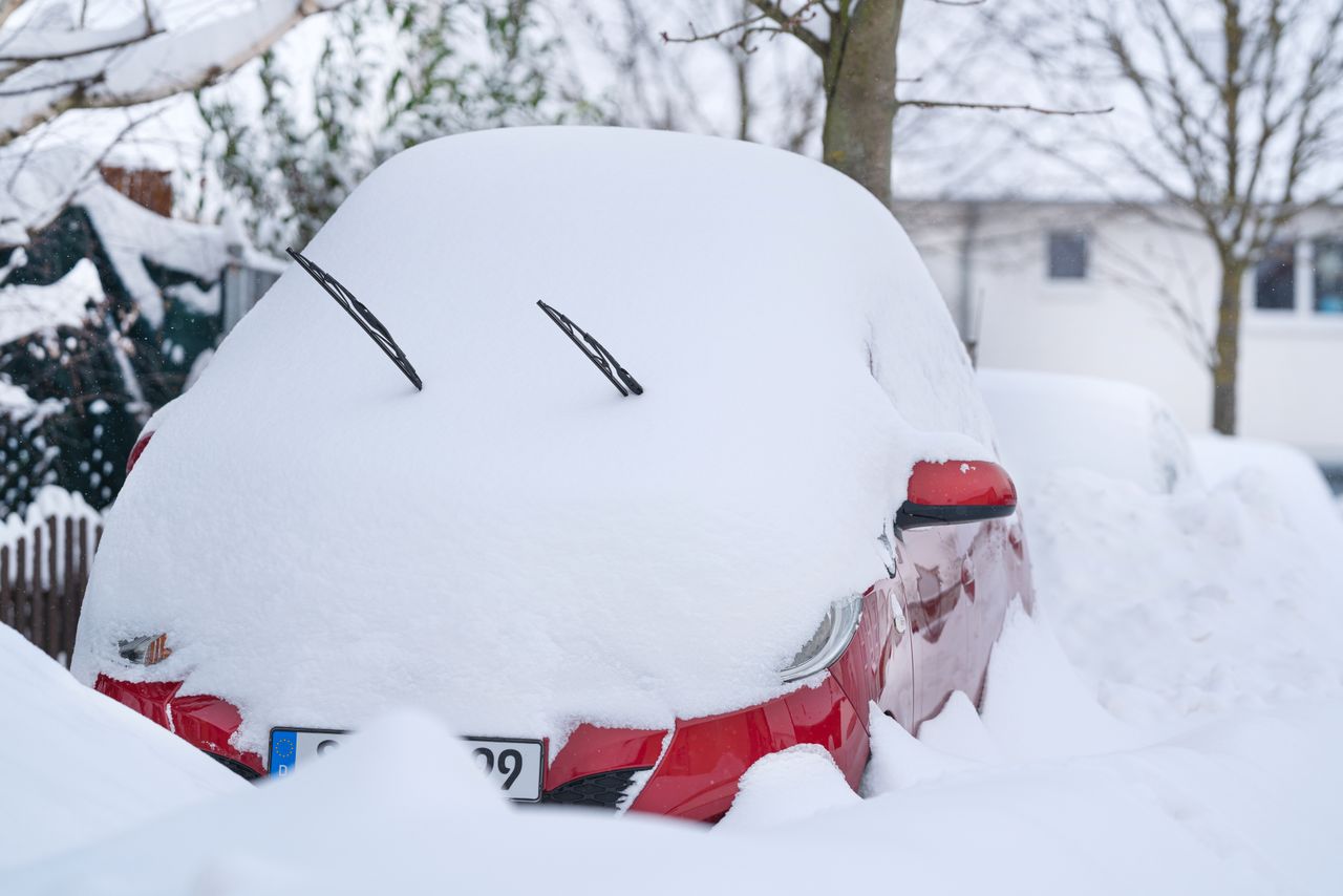 Heftiger Wintereinbruch In Bayern! Ein Halber Meter Neuschnee In ...