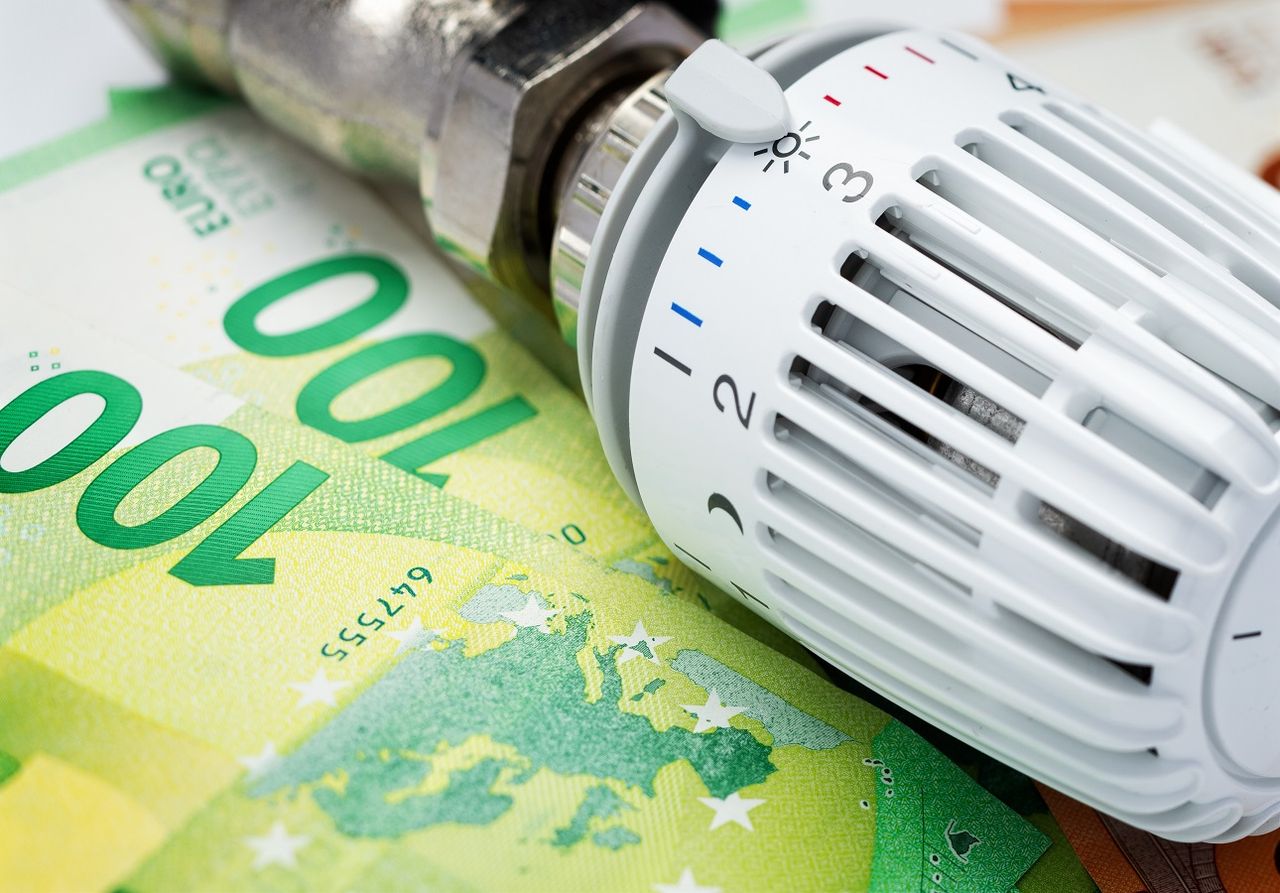 Trotz sinkender Energiepreise zahlen viele mehr für Heizkosten (Foto: Adobe Stock)