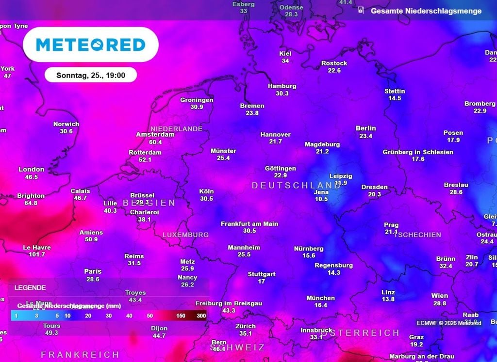 wetter, regen, sturm Bis Sonntag kann es lokal kräftige Regengüsse geben.