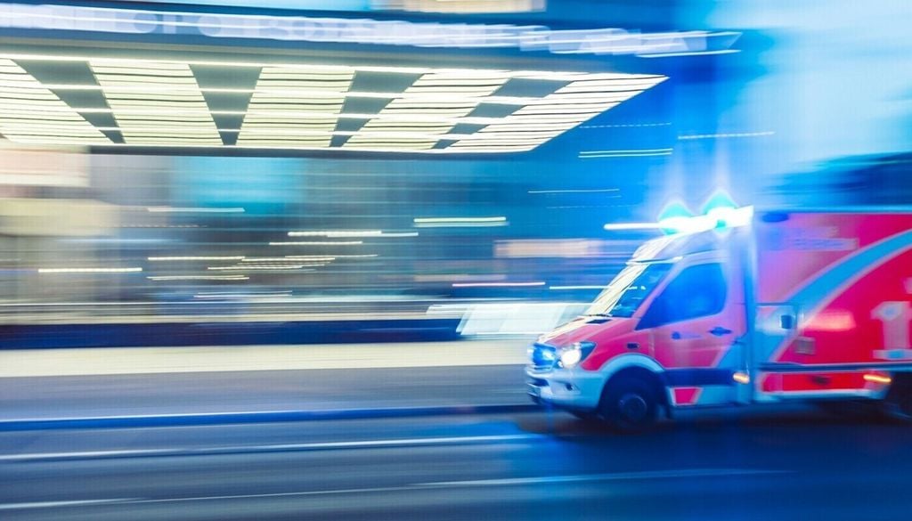 Der Berliner Rettungsdienst zählte im Untersuchungszeitraum 3000 Einsätze mehr als theoretisch erwartet wurden. Der Berliner Rettungsdienst zählte im Untersuchungszeitraum 3000 Einsätze mehr als theoretisch erwartet wurden. Bild: camilo jimenez/Unsplash