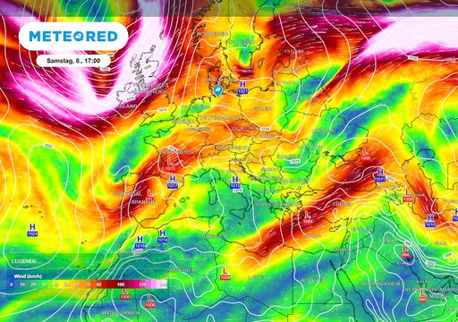 Hamburg im Unwetter-Chaos: Blitze und Sturmb&ouml;en knicken B&auml;ume