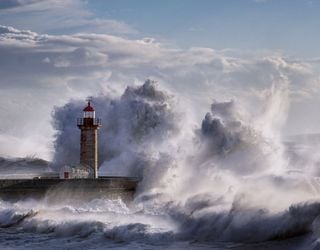 Jetstream mit 300 km/h über Deutschland: Orkan- und Hochwasserlage möglich!