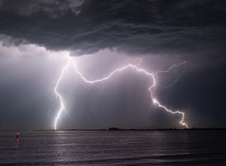 Hoy, 29 de diciembre, las lluvias dejar&aacute;n decenas de litros y algunas tormentas en estas 4 comunidades