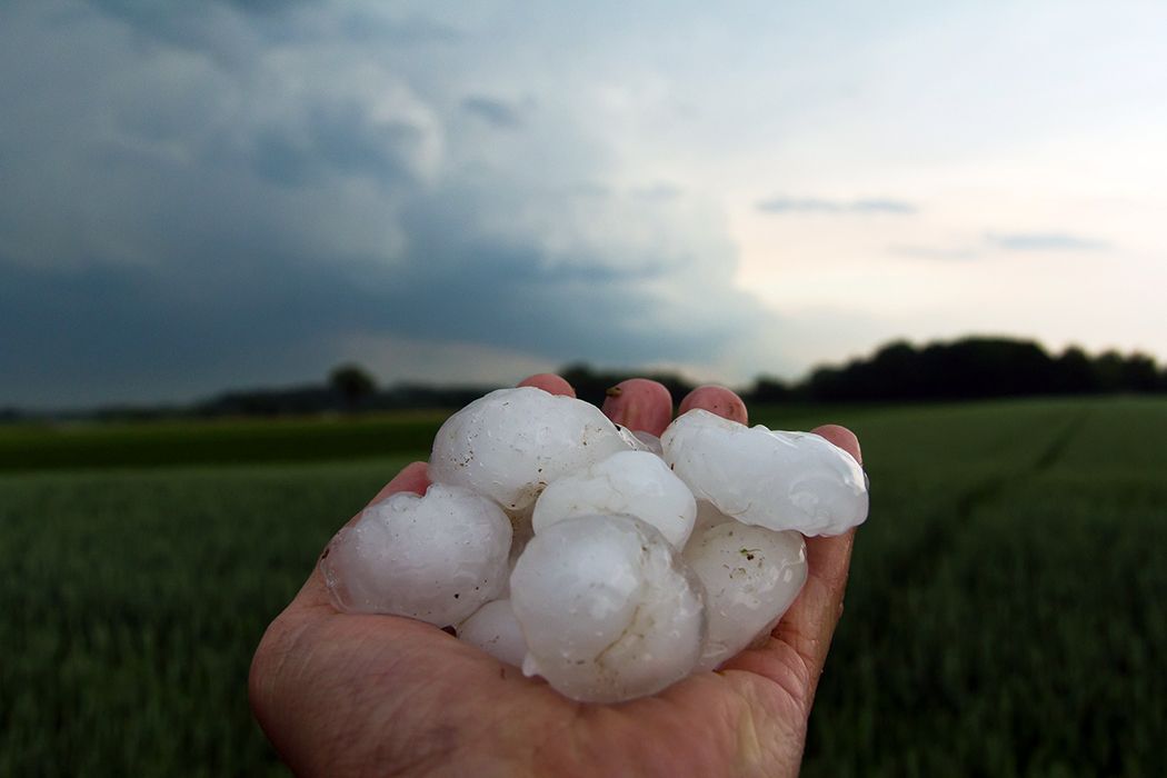 En las próximas horas las tormentas podrán ser muy fuertes e irán acompañadas de pedrisco de gran tamaño.