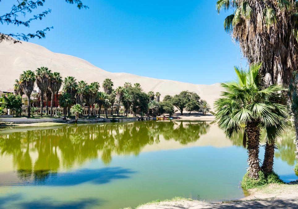 Laguna de Huacachina, Perú.