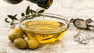 Vous cuisinez &agrave; l&rsquo;huile d&rsquo;olive ? Choisissez-la scrupuleusement, conseillent les chercheurs