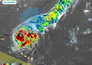 Furacão Debby atinge o norte da Flórida e provoca marés de tempestade e inundações catastróficas