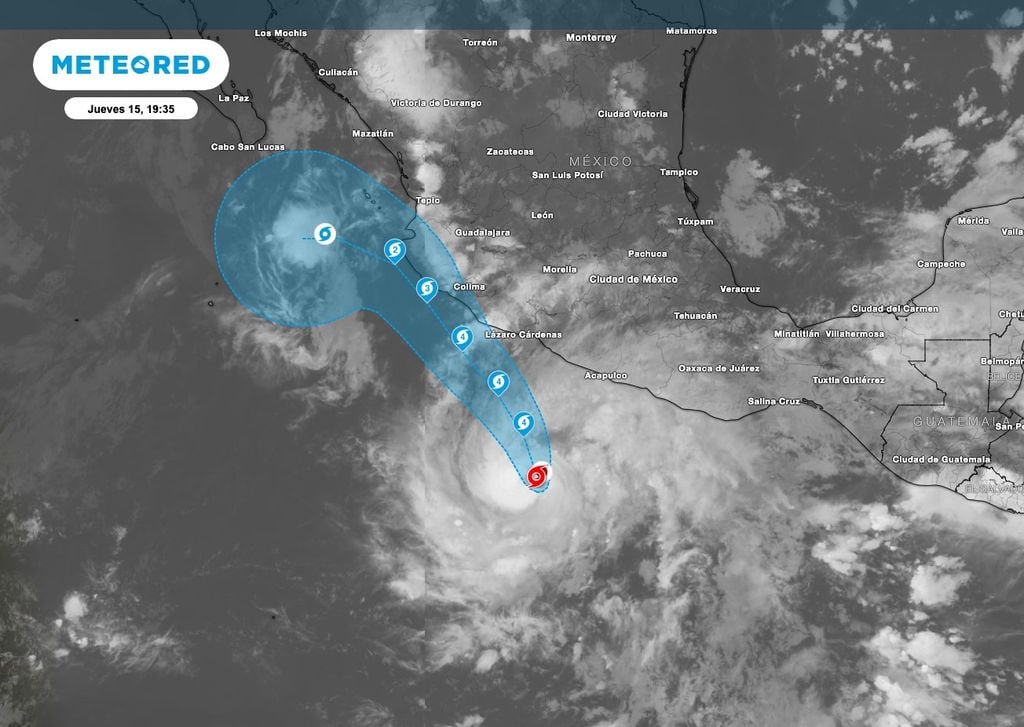 El pronóstico de trayectoria indica que el sistema puede incrementarse como huracán categoría 3 y 4 hacia el fin de semana. El pronóstico de trayectoria indica que el sistema puede incrementarse como huracán categoría 3 y 4 hacia el fin de semana.